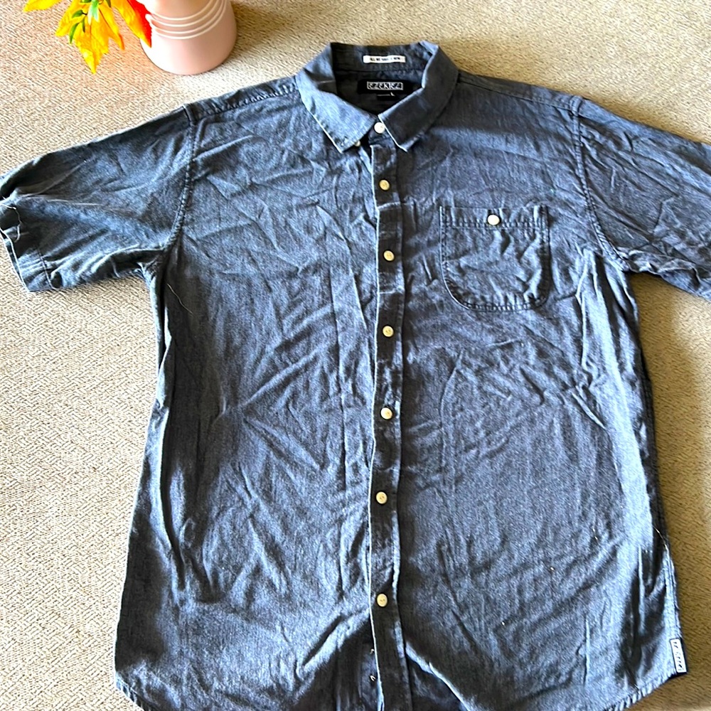 Mens short sleeve button down top